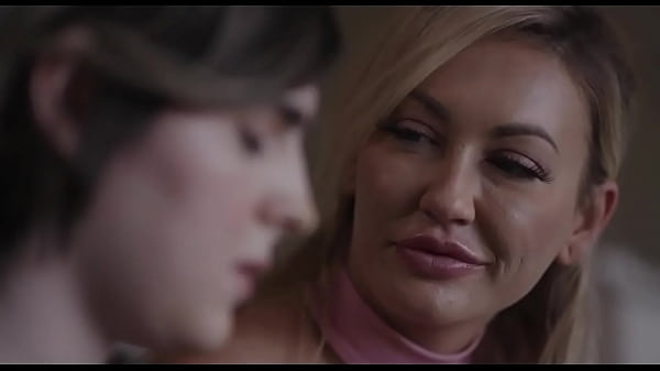 Hot trans girl fucks girl